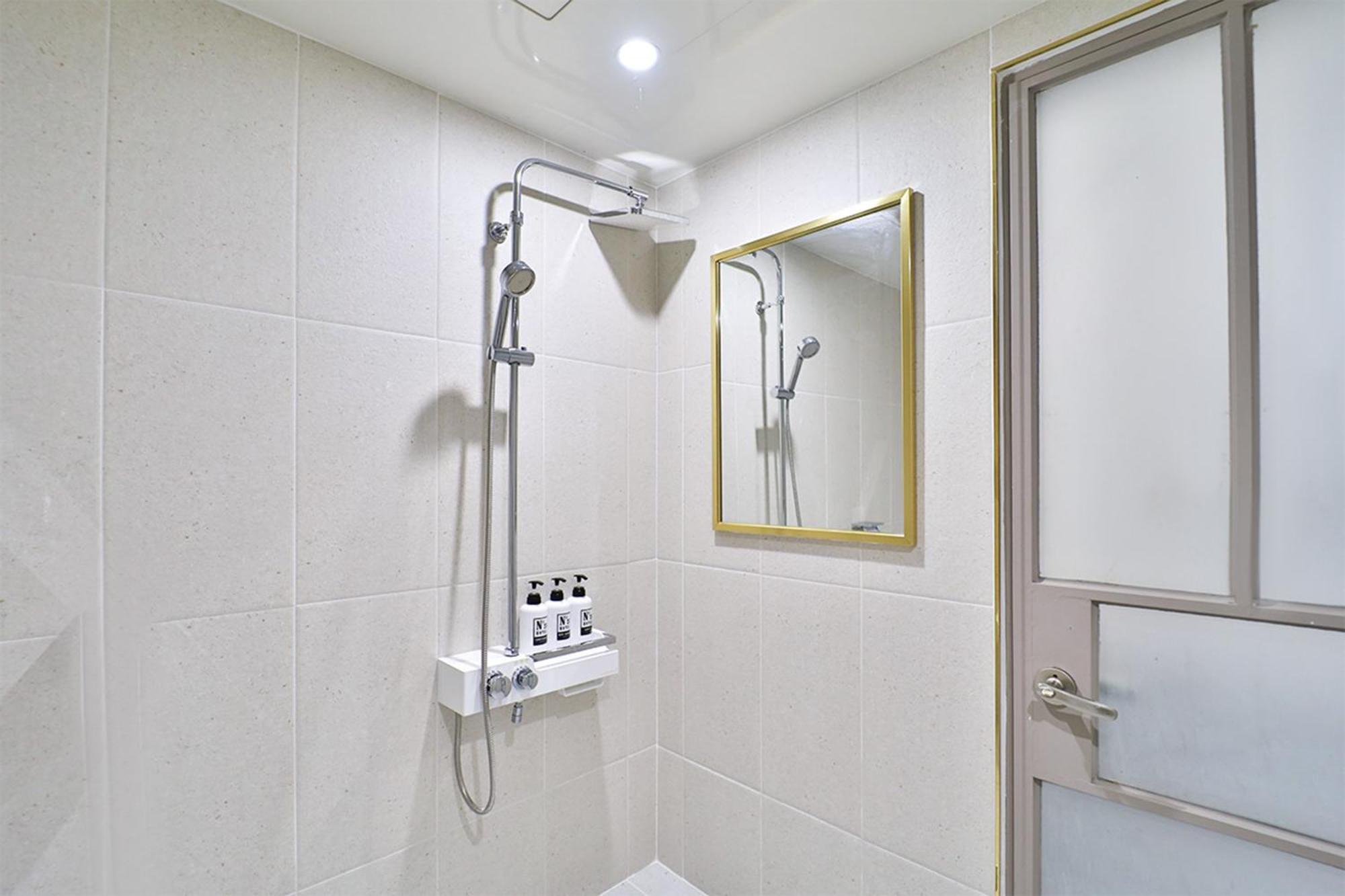 Calm Rest Hotel Busan Sasang エクステリア 写真