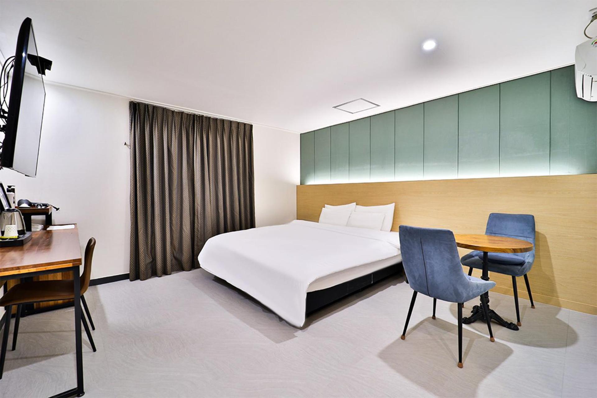 Calm Rest Hotel Busan Sasang エクステリア 写真