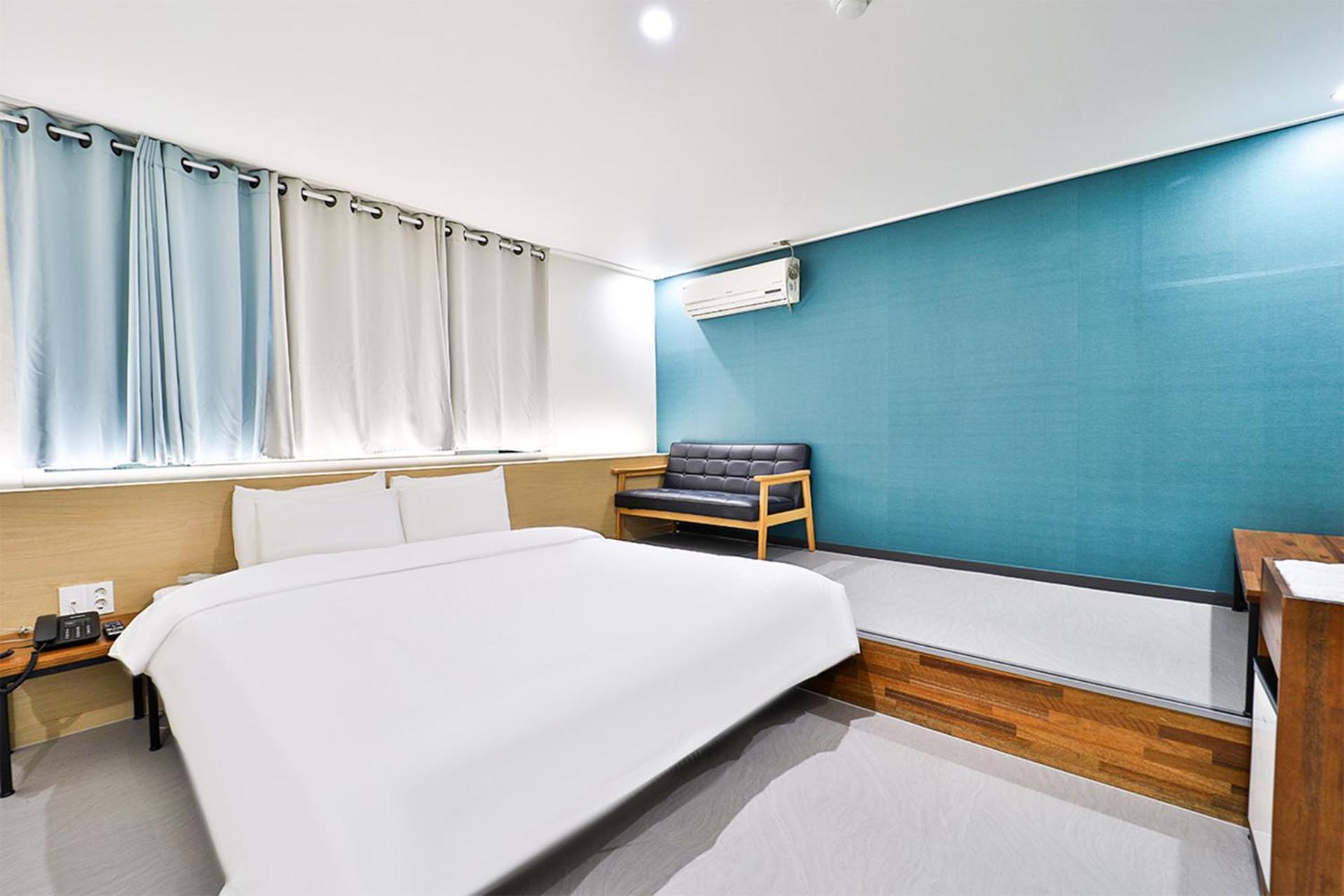 Calm Rest Hotel Busan Sasang エクステリア 写真