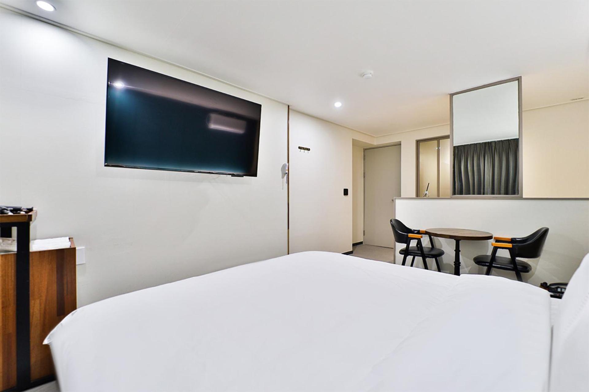 Calm Rest Hotel Busan Sasang エクステリア 写真
