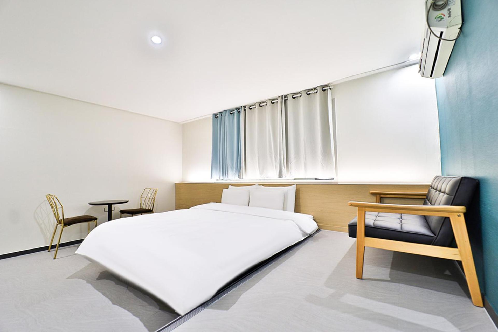 Calm Rest Hotel Busan Sasang エクステリア 写真