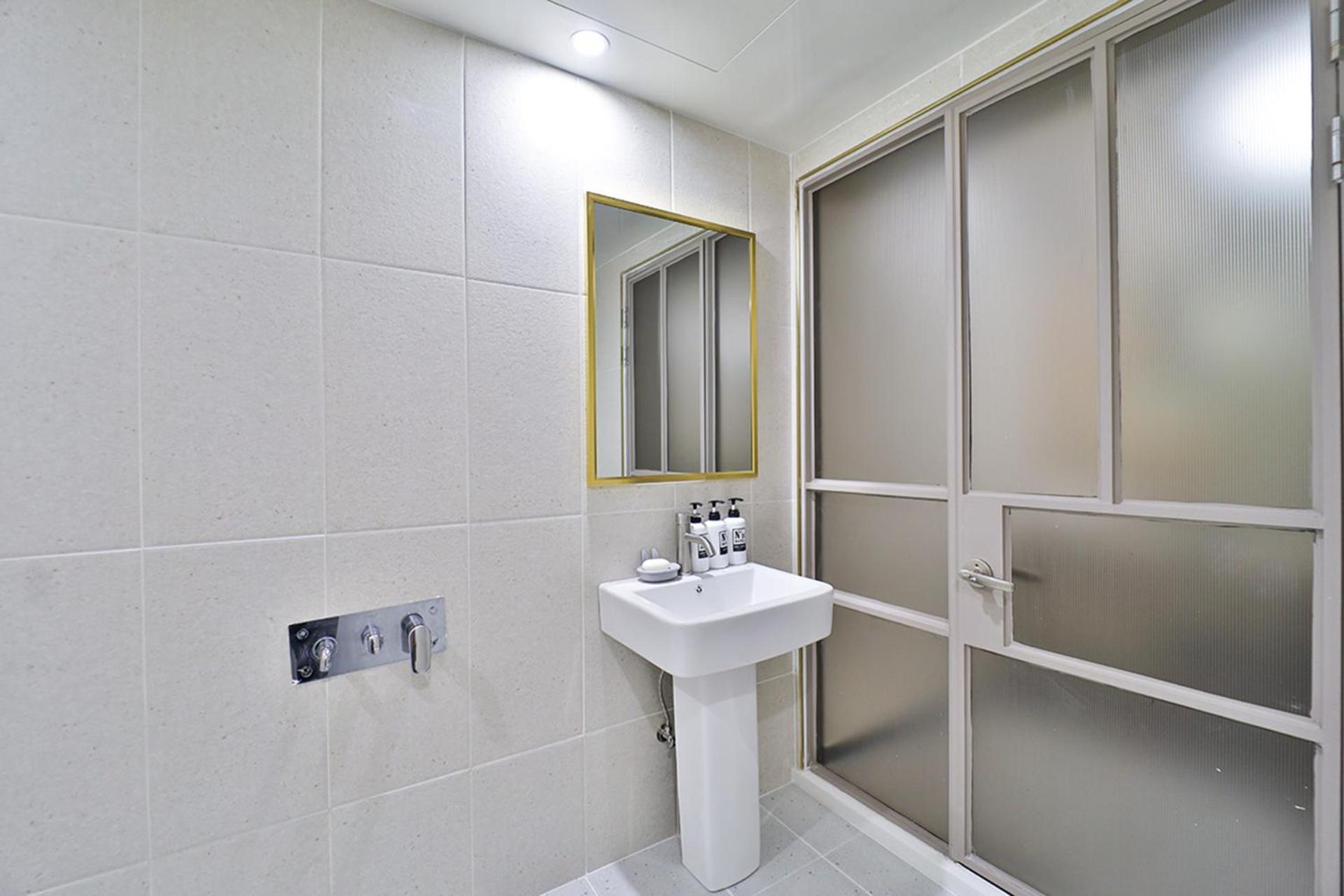Calm Rest Hotel Busan Sasang エクステリア 写真