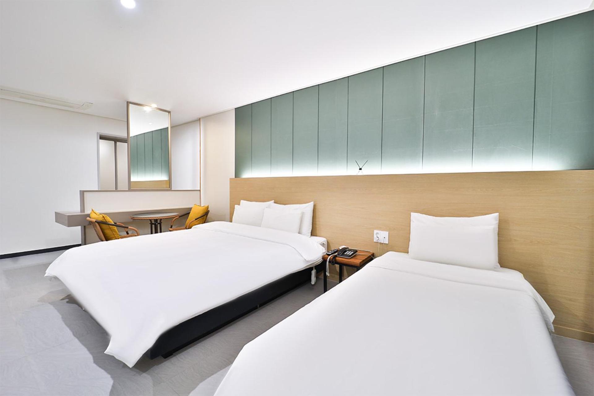 Calm Rest Hotel Busan Sasang エクステリア 写真