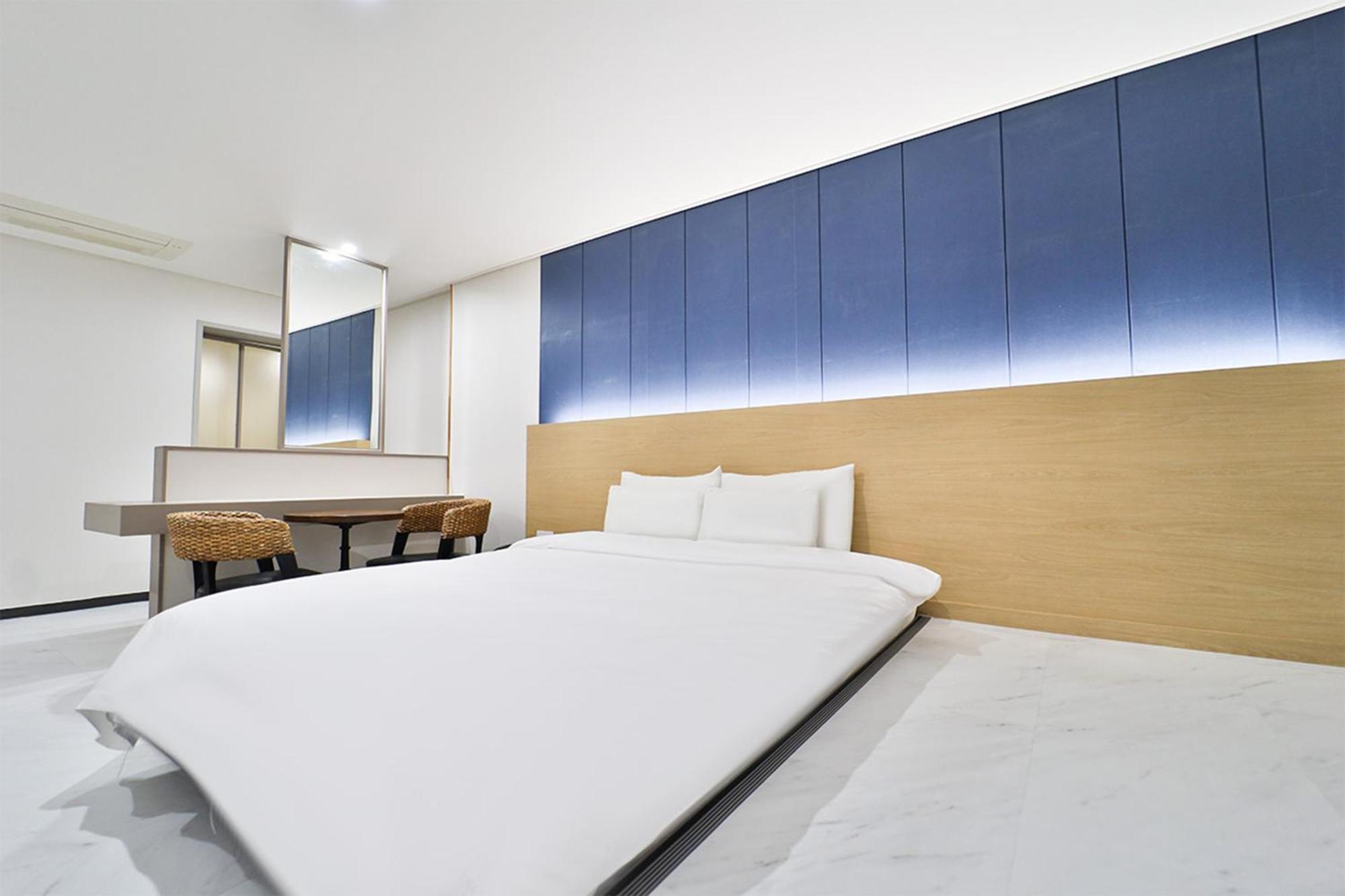 Calm Rest Hotel Busan Sasang エクステリア 写真