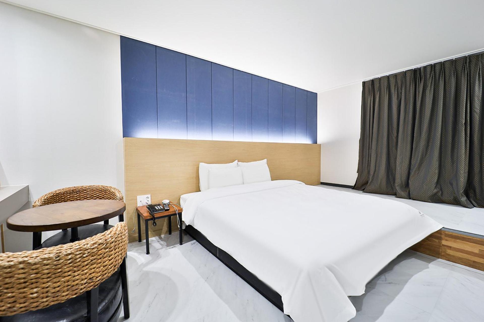 Calm Rest Hotel Busan Sasang エクステリア 写真